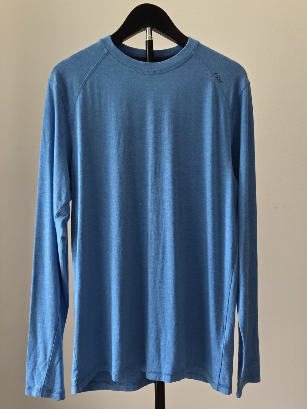 tasc Performance Blue Bamboo Long Sleeve Crewneck Workout Shirt Mens Small